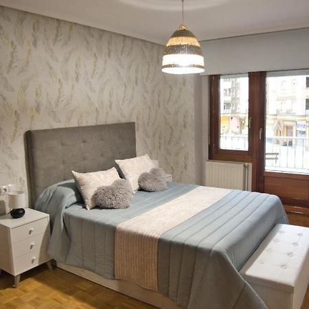 La Villa De Lore, Piso Completo Apto 6 Personas Con Garaje Avilés Exterior foto